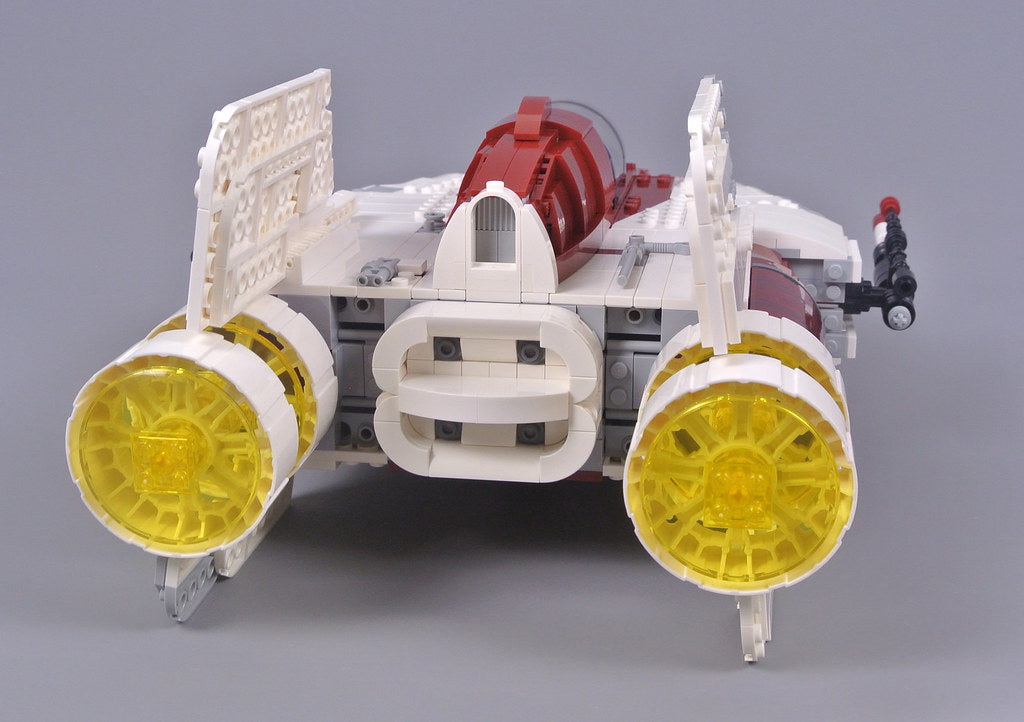 UCS A Starfighter - Building Block Set - 1673 Pieces