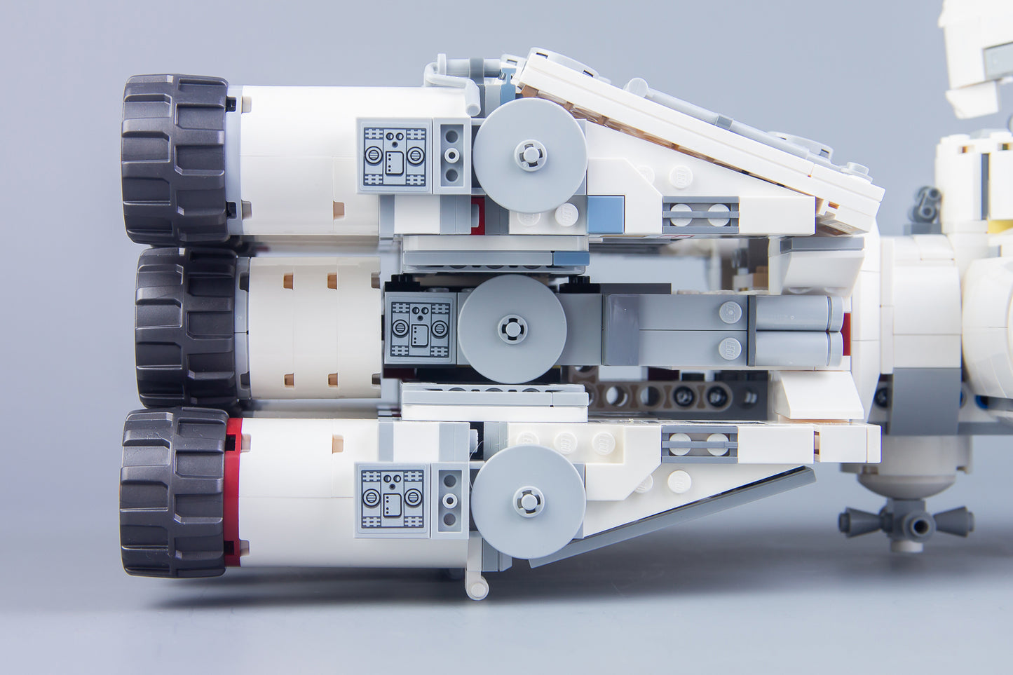 UCS Blockade Starship - Building Block Set - 1768 Pieces