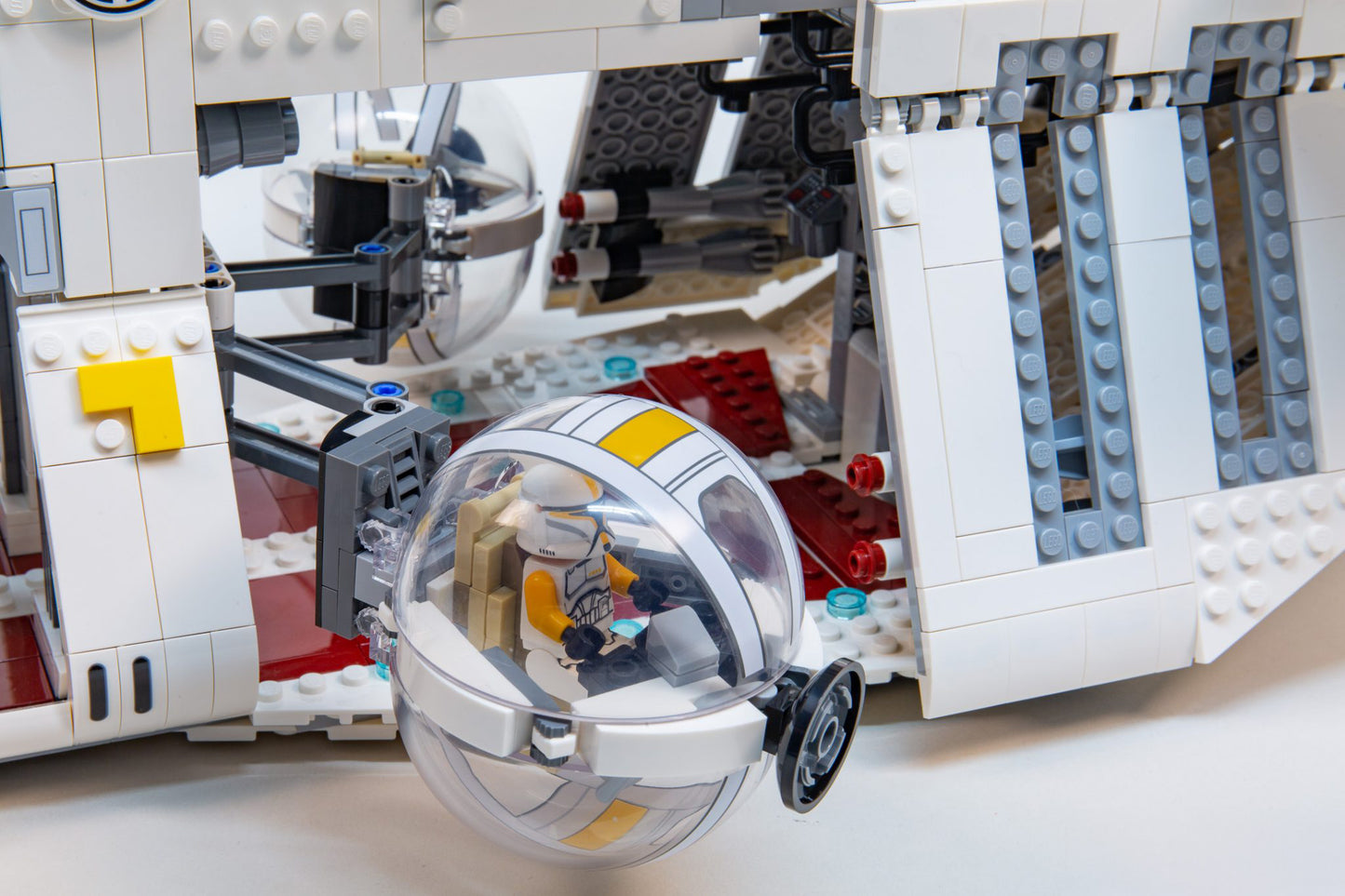 UCS Republican Gunship - Building Block Set - 3292 Pieces